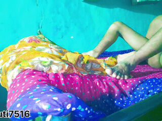Indian payal bhabhi fuking hasband in home xxx video