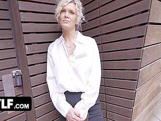 Grateful British Milf Filthy Frankie Takes Credit Cards For Dropping Her Panties Down - Shag Street
