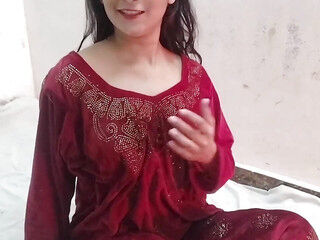 Bhabhi ko gandi video dikha kar step sister ke samne pel