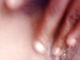 Black Cougar Masturbating Send Video to Lover