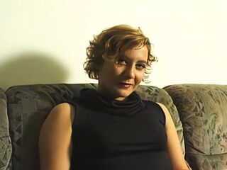 Deutscher Retro-Pornography! Notgeile milf treibt es hart mit ihren spielzeug!Deutscher Retro-Pornography! Notgeile milf treibt es h