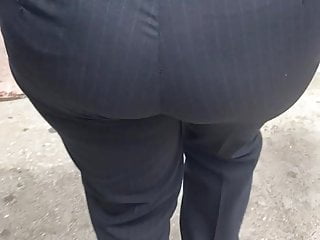 Superb caboose fat booty dark-hued GILF in pinstriped pants