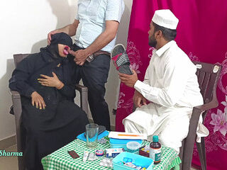 Muslim women fucked by the doctor in front of her husband because she could not get pregnant (Threesome Sex)
