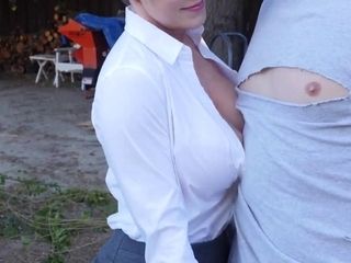 Thick titted mother humps with a nerd in the backyard