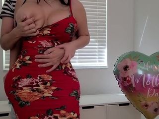 Steaming bodacious housewife with monstrous butt cheeks