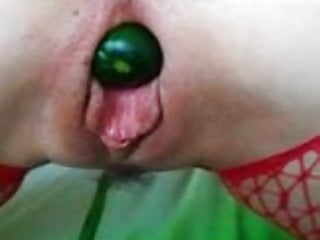 Cucumber in vulva