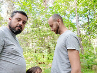Double blow jobs in the woods