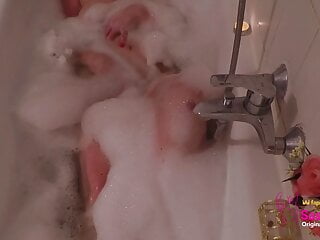 Onanism in the Bathtub - Trailer 1