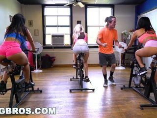 Curvy Latina Rose Monroe pounded in spin Class by Brick Danger