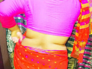 Indian desi hot vhabi first time sex her neighbour debor in the house.