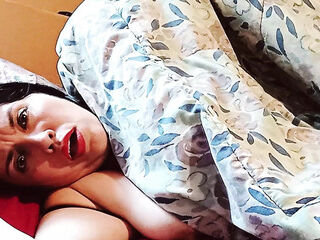 I crawled into my stepmom&#039;s bed early in the morning to fuck and have morning sex.