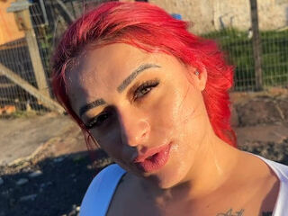 AFTER THE SHOWER, A SURPRISE: REDHEAD MILF GETS SPECIAL CREAM ON HER FACE!