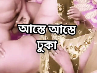 Bangladeshi big ass beautiful mature hot sexy bhabi cheating hasband and fuck by hasband in bedroom