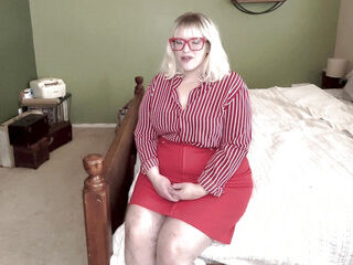 POV: Stepmommy Teaches You About Sex Using Toys to Show You How to Make Her Cum